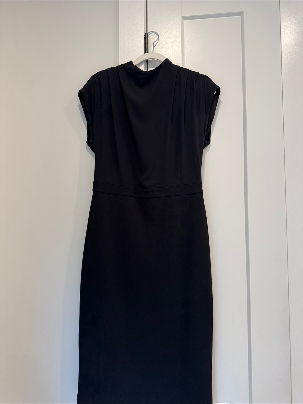 Express Black Cap-Sleeve Midi Dress